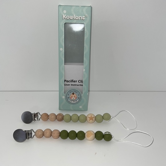 Kowlone Tops - NWT 2 in package Pacifier Clips for Boys Girls Holder for pacifier